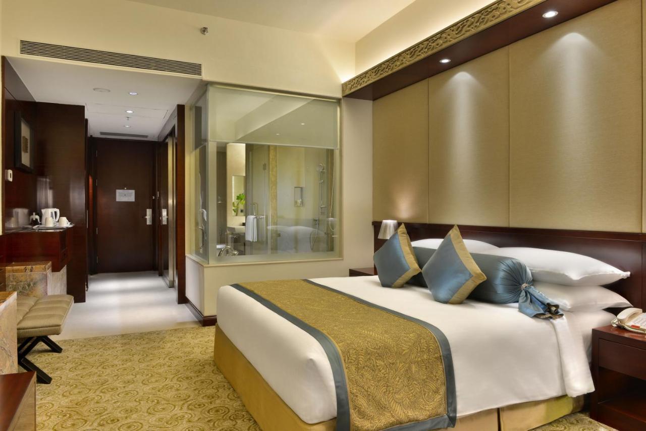 Crowne Plaza Ahmedabad City Centre By Ihg Eksteriør billede
