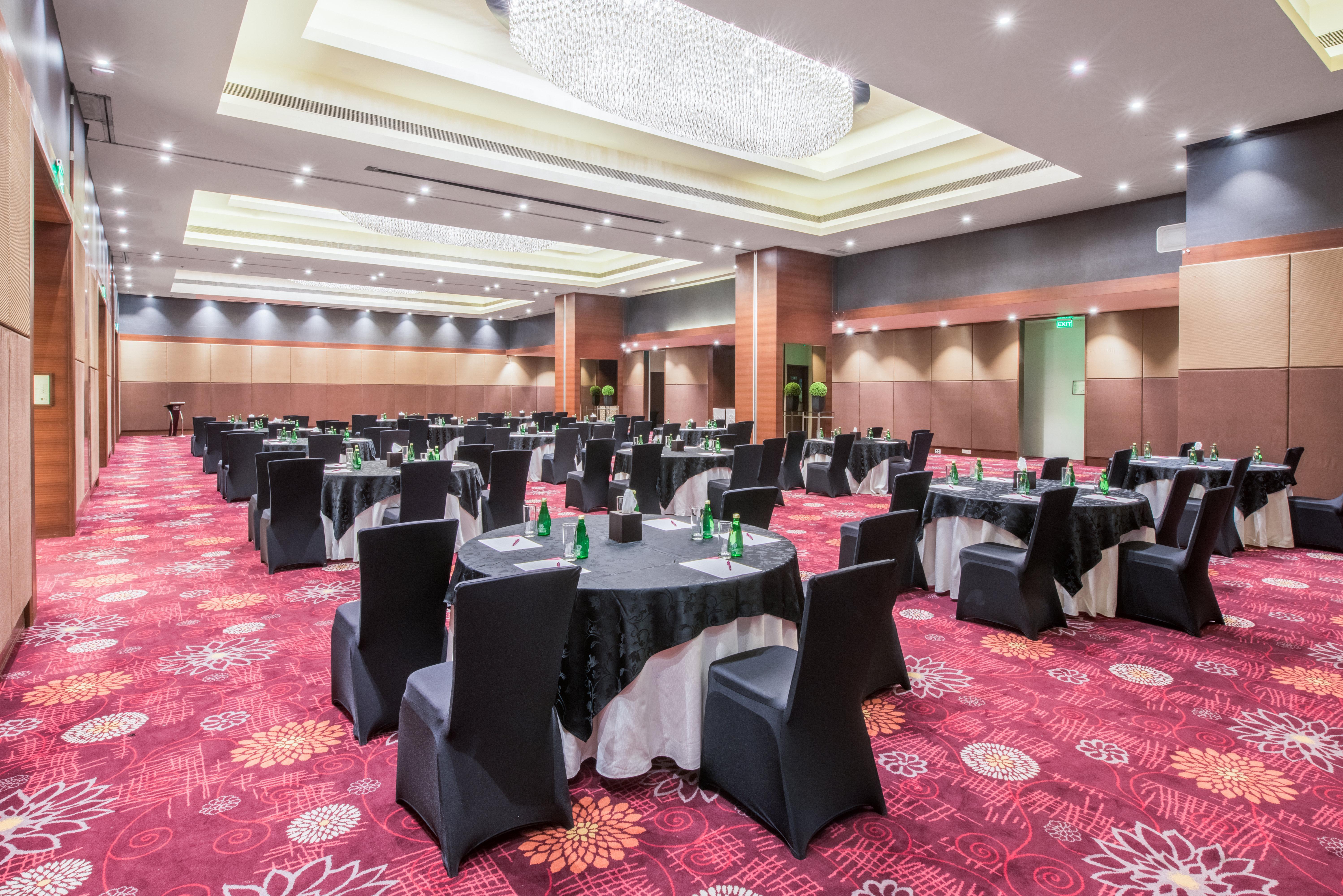Crowne Plaza Ahmedabad City Centre By Ihg Eksteriør billede