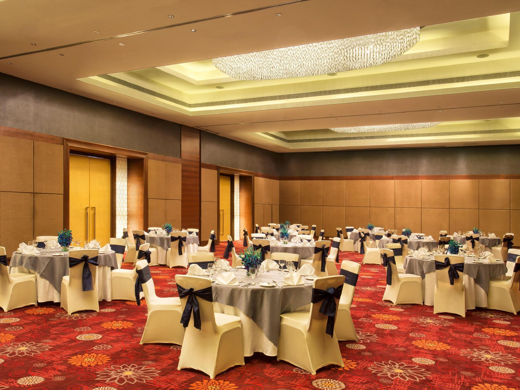 Crowne Plaza Ahmedabad City Centre By Ihg Eksteriør billede