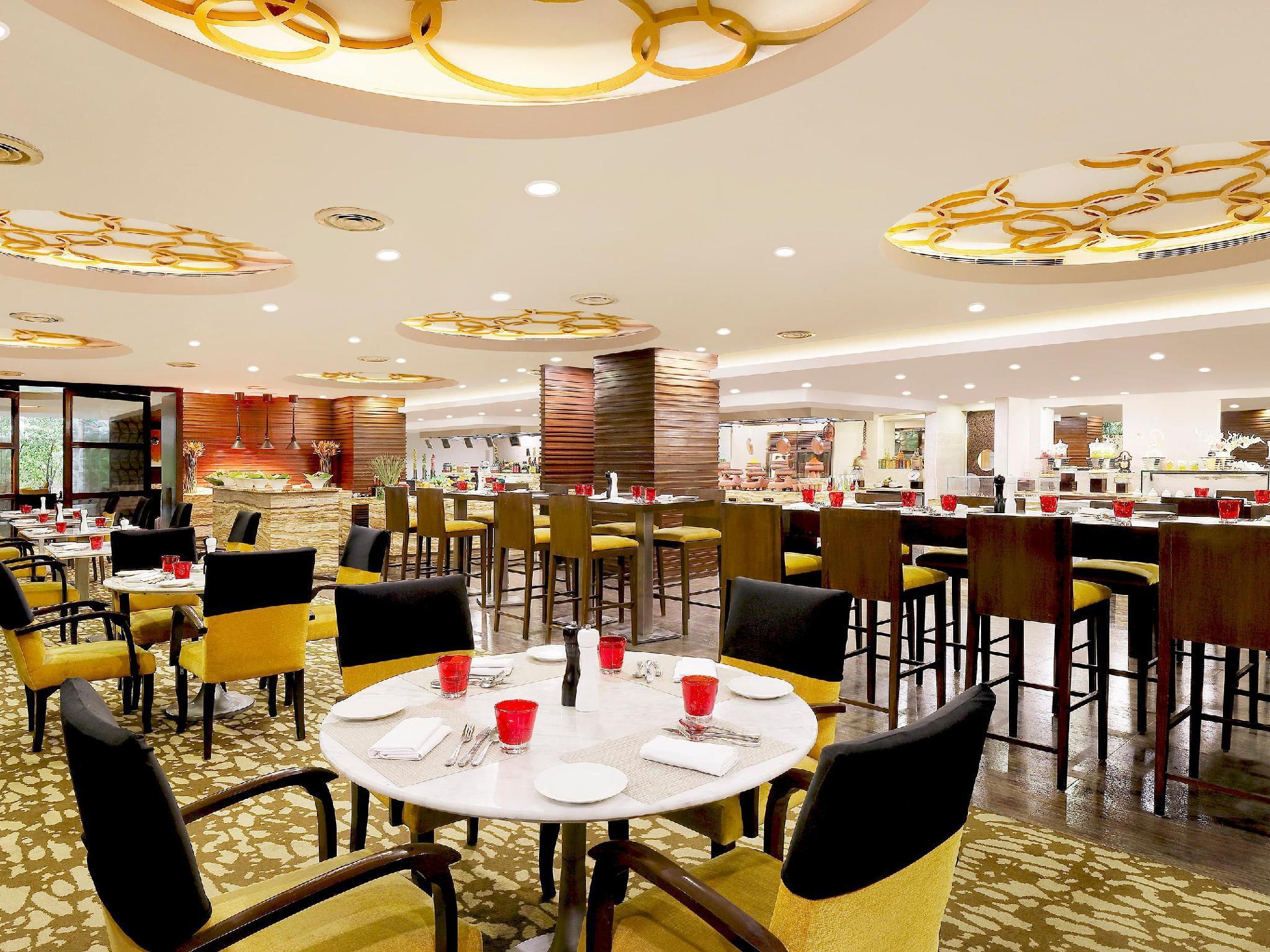 Crowne Plaza Ahmedabad City Centre By Ihg Eksteriør billede
