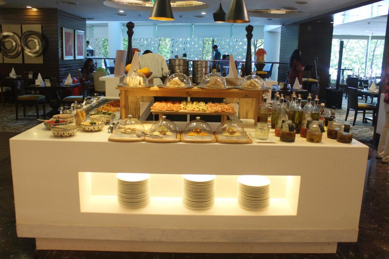Crowne Plaza Ahmedabad City Centre By Ihg Eksteriør billede