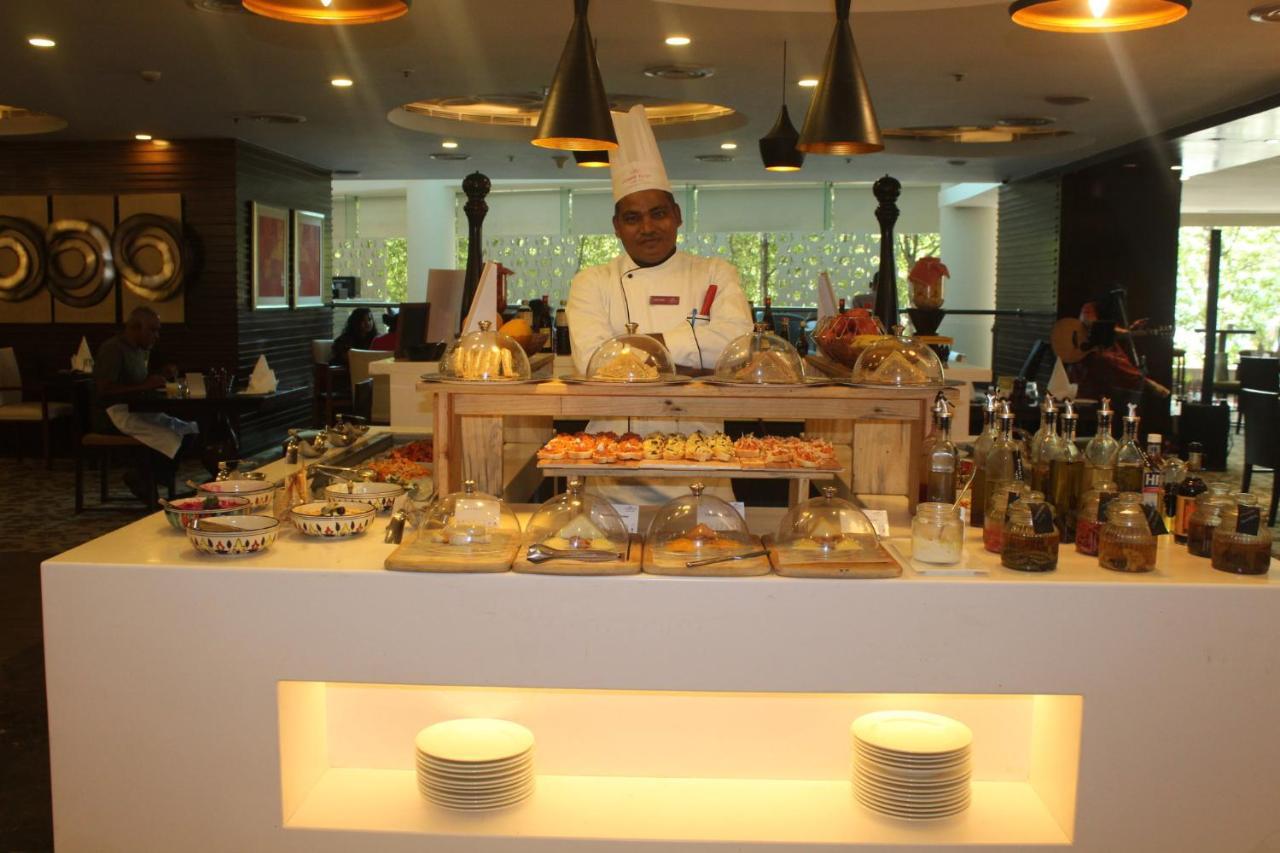 Crowne Plaza Ahmedabad City Centre By Ihg Eksteriør billede