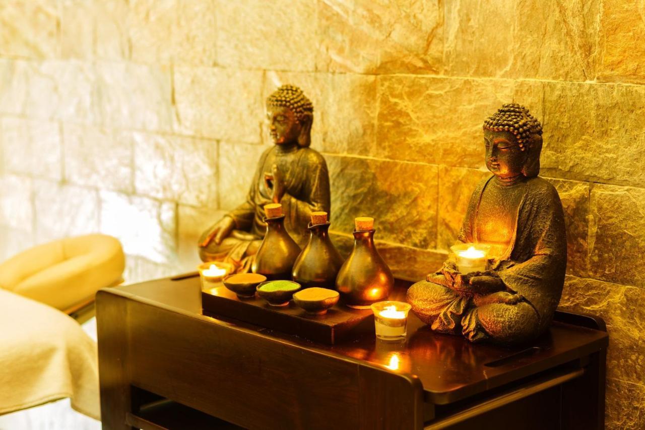 Crowne Plaza Ahmedabad City Centre By Ihg Eksteriør billede