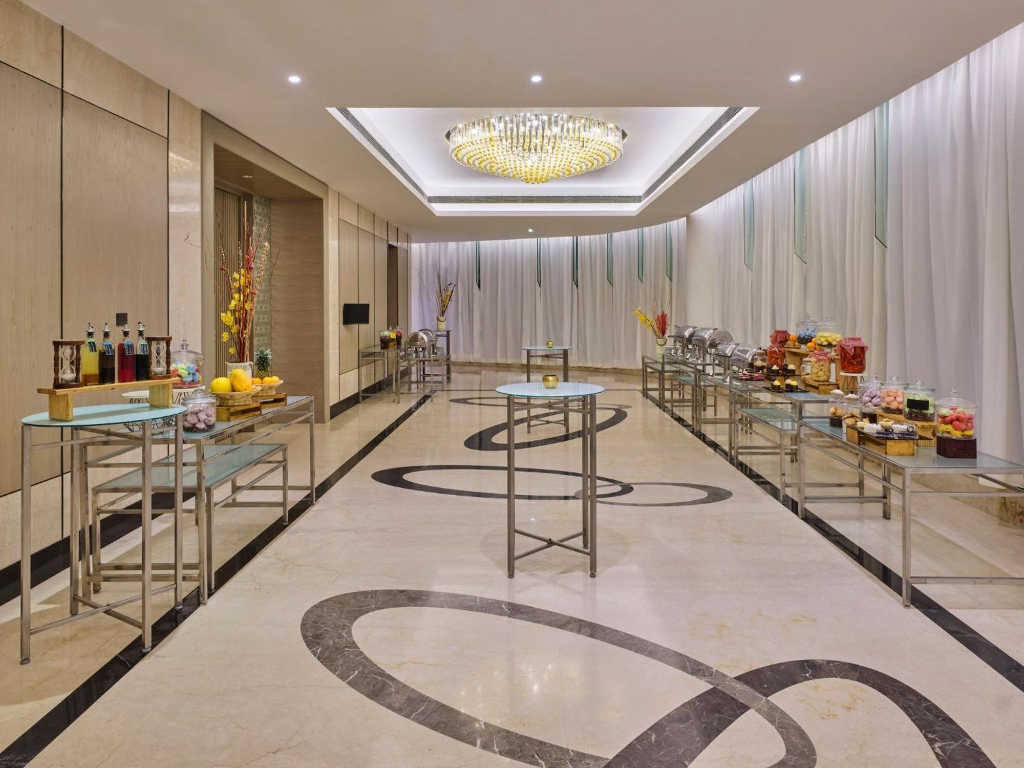 Crowne Plaza Ahmedabad City Centre By Ihg Eksteriør billede