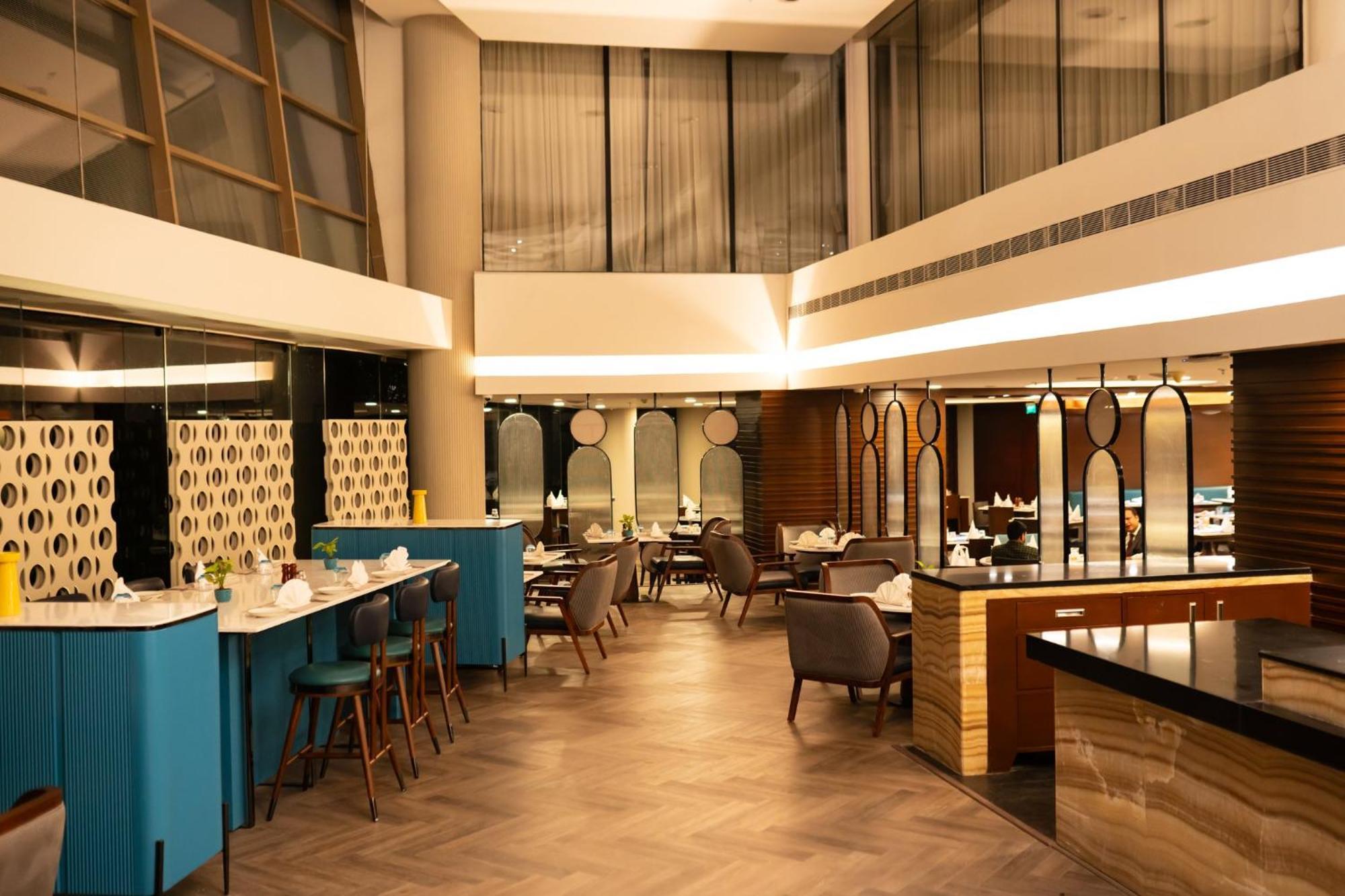 Crowne Plaza Ahmedabad City Centre By Ihg Eksteriør billede